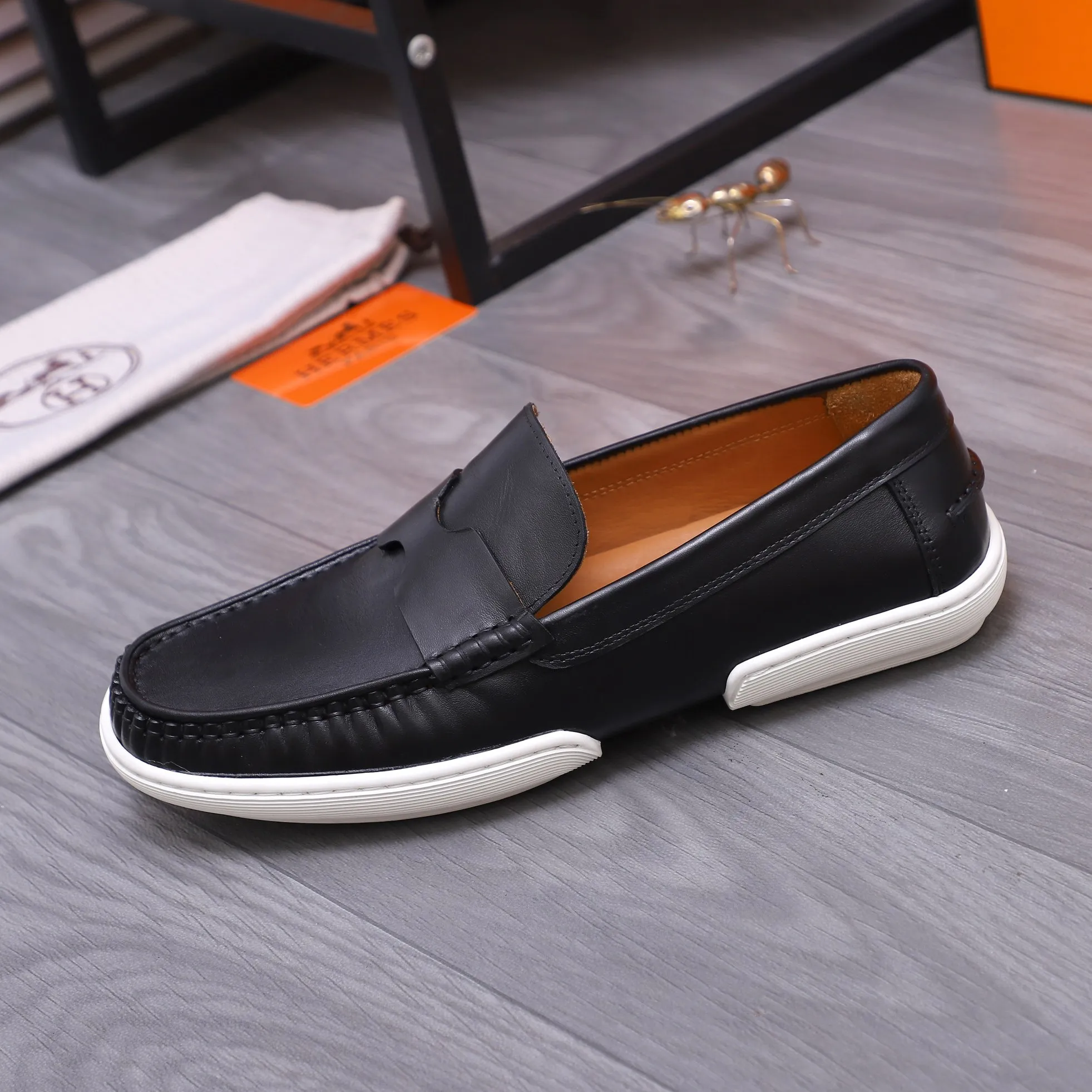Men's shoes 💰500 Product trademark: HERMES "Hermes" casual slip-on leather shoes Regular size: 38-46 (45.46 custom-made, non-refundable) Product materials: Selected high-quality cowhide upper, cowhide lining, original outsole